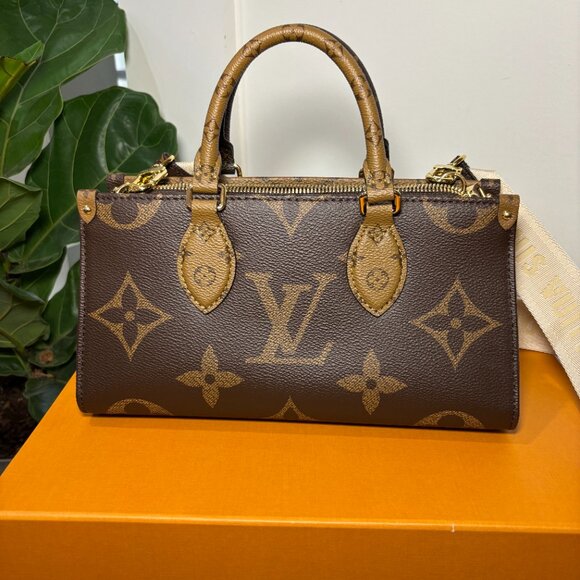 Louis Vuitton On The Go Crossbody Logo Purse Brown Leather with Coin Purse - Picture 1 of 10